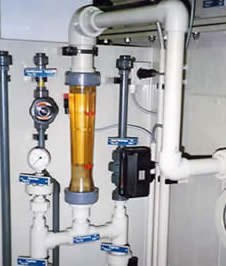 Verrohrung an Laborgasw�scher 
